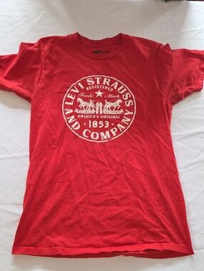 Levi's Red Short-Sleeve Tee with White Circular Logo